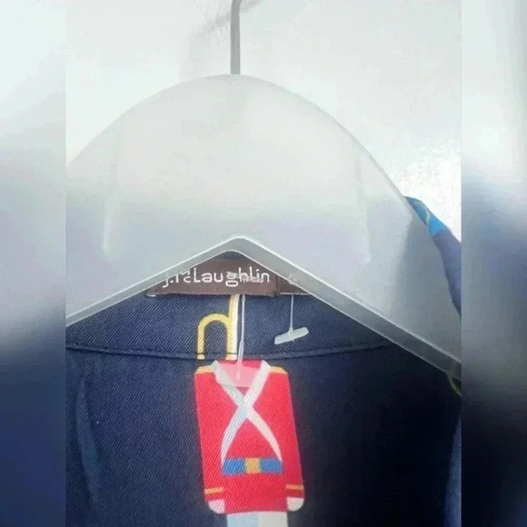 J. McLaughlin silk Louis toy soldier novelty Christmas art to wear Top NEW - Picture 3 of 5